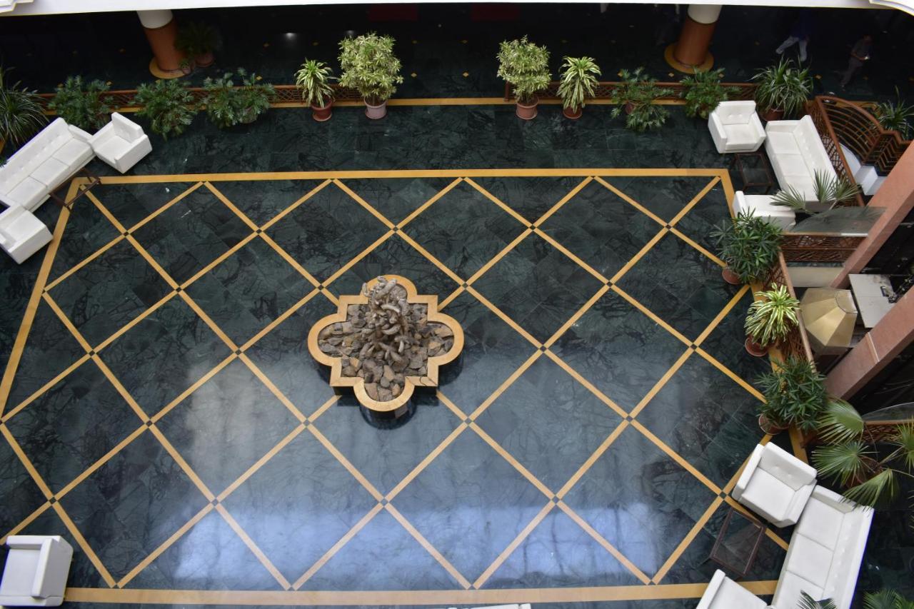 Shilpi Hill Resort サパットアーラ エクステリア 写真
