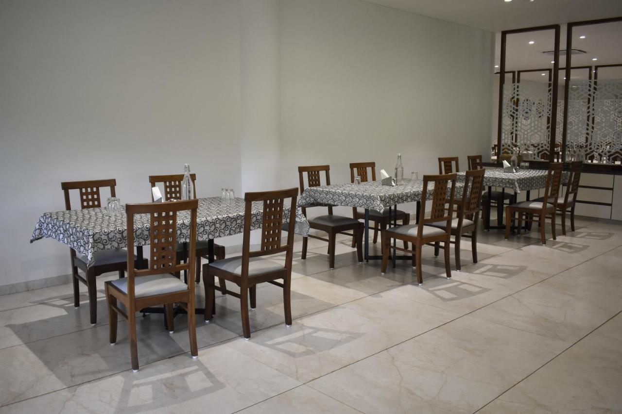 Shilpi Hill Resort サパットアーラ エクステリア 写真