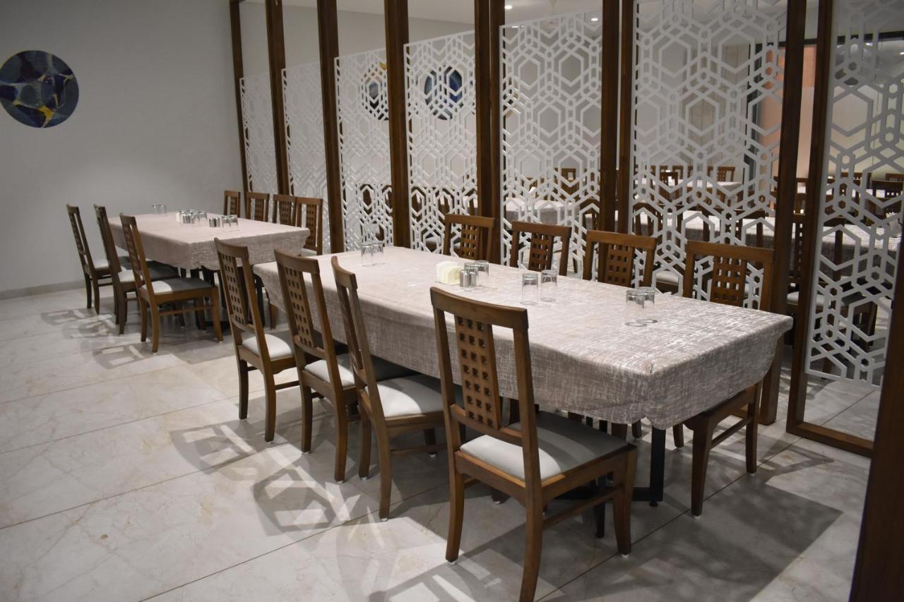 Shilpi Hill Resort サパットアーラ エクステリア 写真