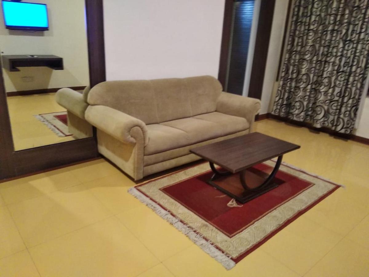 Shilpi Hill Resort サパットアーラ エクステリア 写真