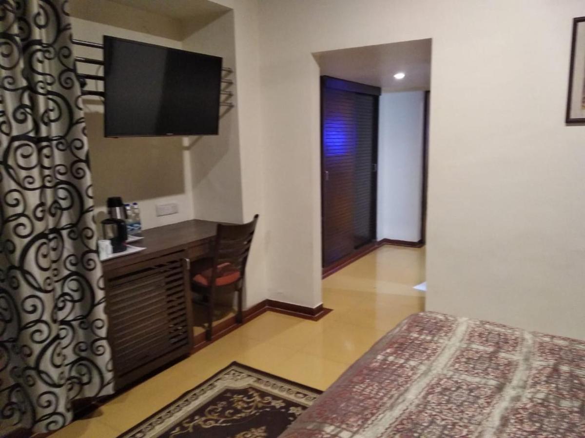 Shilpi Hill Resort サパットアーラ エクステリア 写真